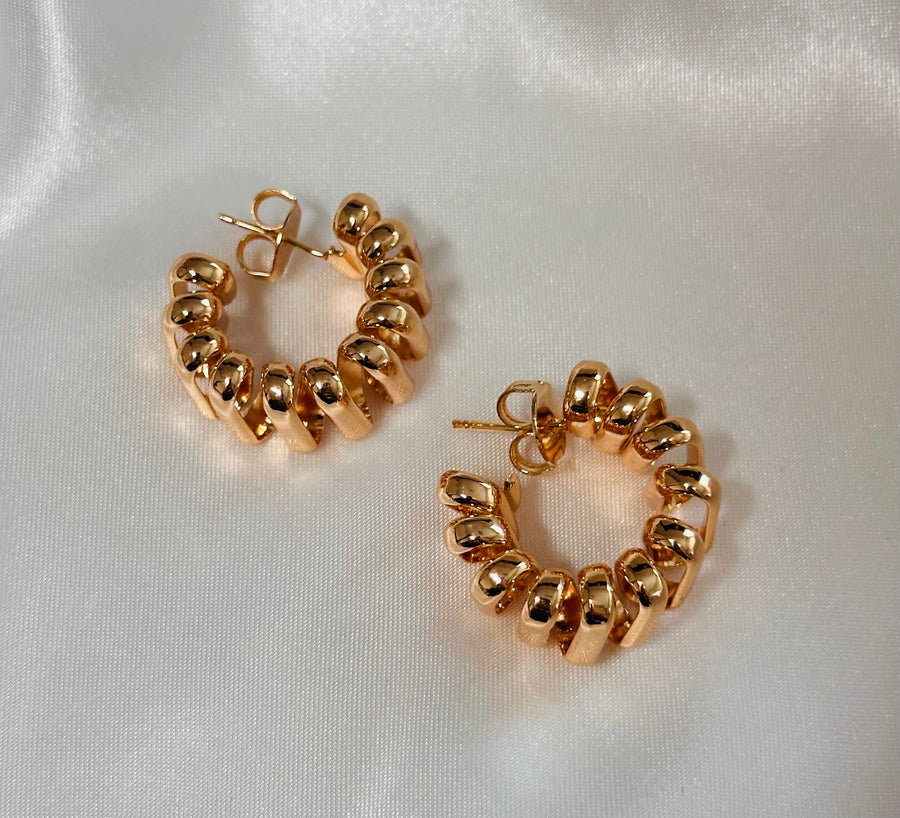 Twist Golden Hoops Size M