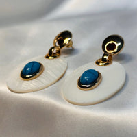 Exc Modern White Earrings