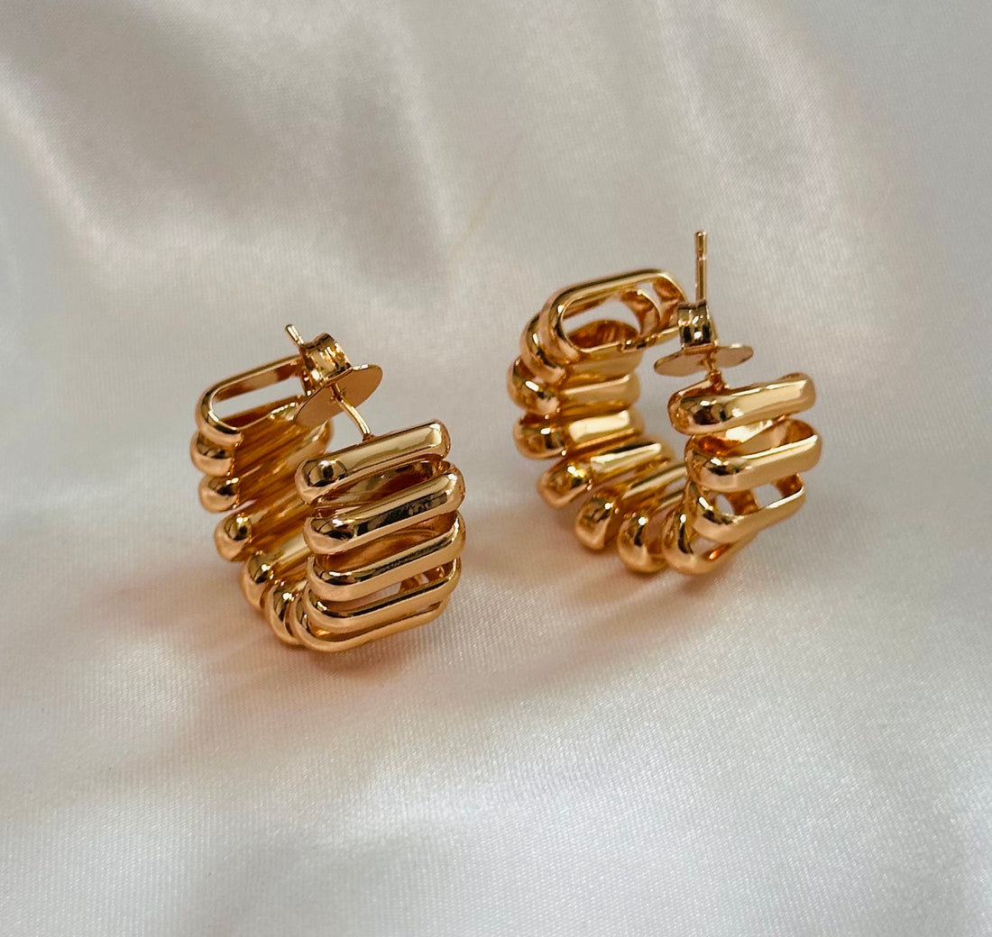 Twist Golden Hoops Size M