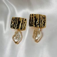 Exc Golden Clip On Earrings Size M